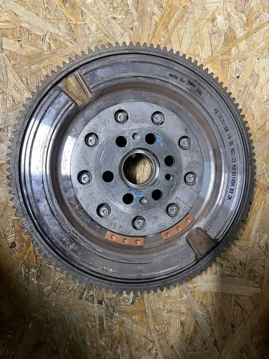 Kaksimassainen Flywheel ALFA GIULIETTA MITO FIAT 1.6D 55248440 image 3