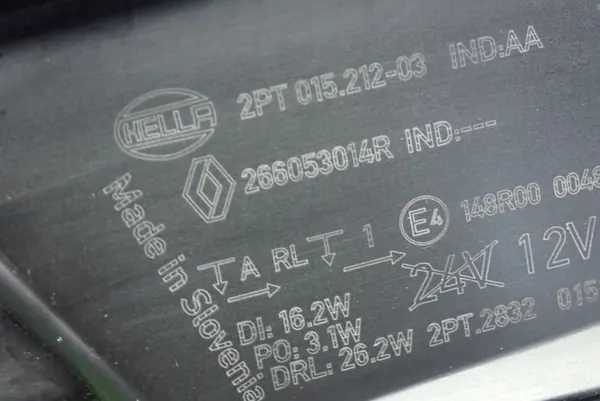 Renault OE 266053014R LED DRL esquerdo para Megane V E-TECH image 8
