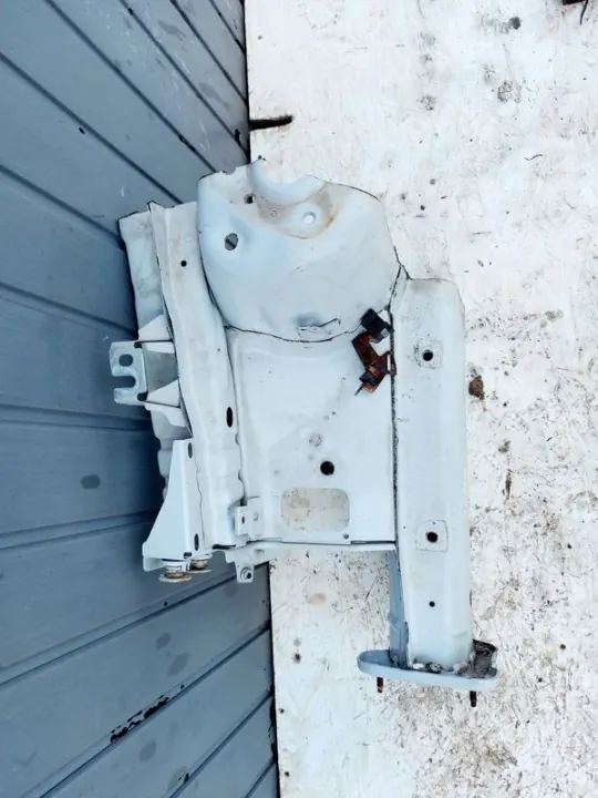 Ford Kuga MK1 Longeron Avant Droit OEM 1 image 3