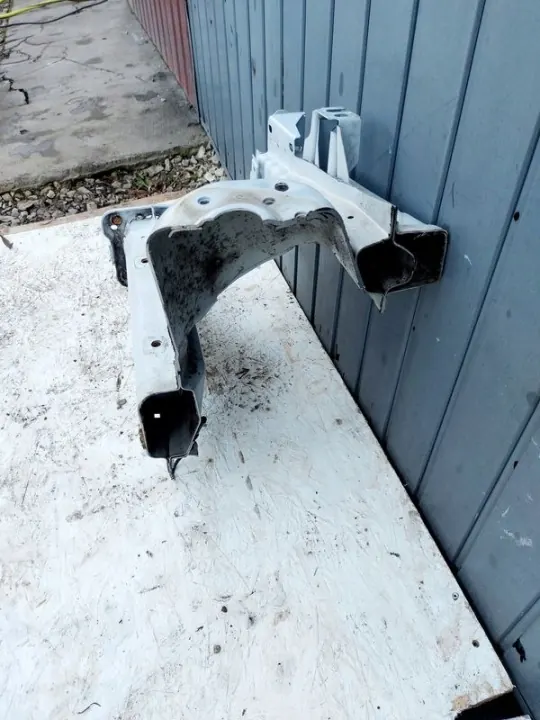 Ford Kuga MK1 Longeron Avant Droit OEM 1 image 5