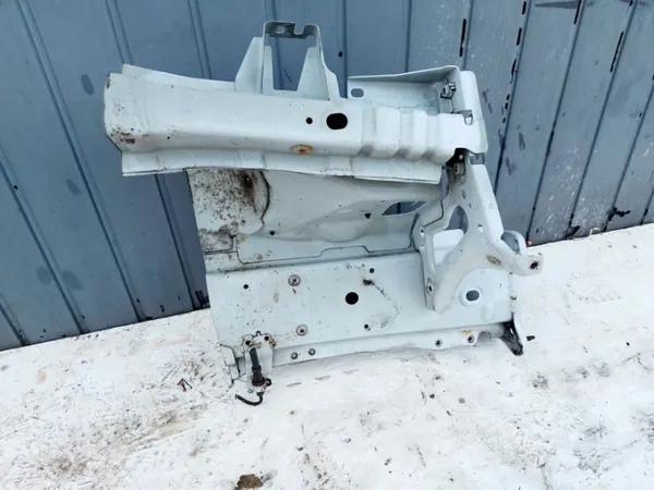 Ford Kuga MK1 Longeron Avant Droit OEM 1 image 6
