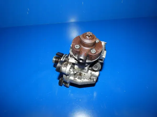 Volvo S60 II Kraftstoffpumpe OE 31272896 image 2