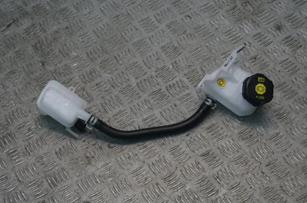 Remvloeistofreservoir Kia EV6 OEM - Gebruikt onderdeel image 2