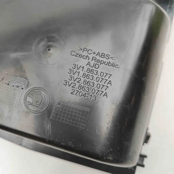 Cenicero OEM 3V2863077A para Skoda Superb III 2017 image 7