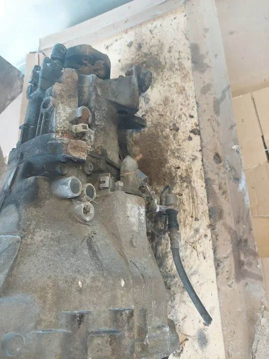 BMW X3 E83 Manuaalivaihteisto image 7