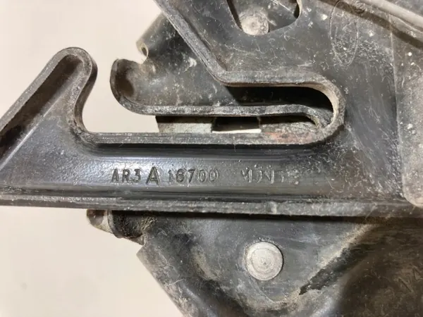Fecho do Capô Ford Mustang V 10-14 OEM AR3A16700 image 4