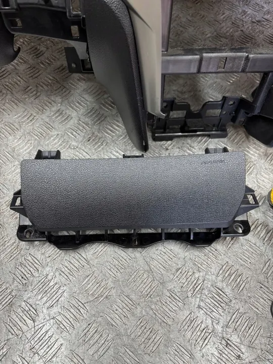Painel console airbag OEM CLI22900 para SsangYong Tivoli image 10