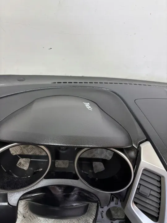 Painel console airbag OEM CLI22900 para SsangYong Tivoli image 3