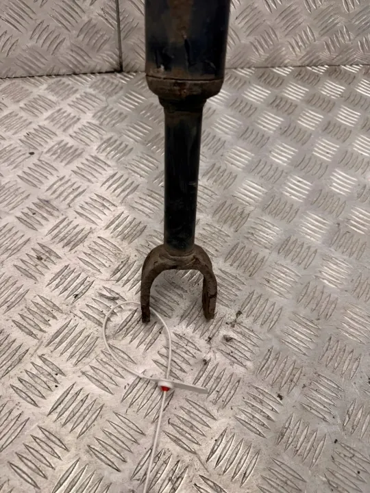 Etujousi Oikea OEM 6797766 BMW F10 F11 image 3