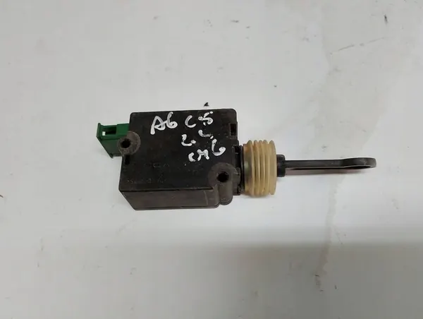 AUDI Lock Actuator 4B5962115B image 2