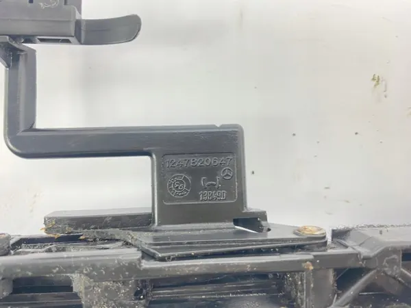 Zonnedakgeleider Rechts OEM SDV07470 Mercedes W124 image 7