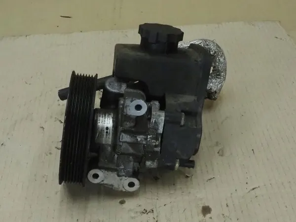 Servostyrningspump MERCEDES W203 1.8 KOMPRESOR A0034664101 image 3