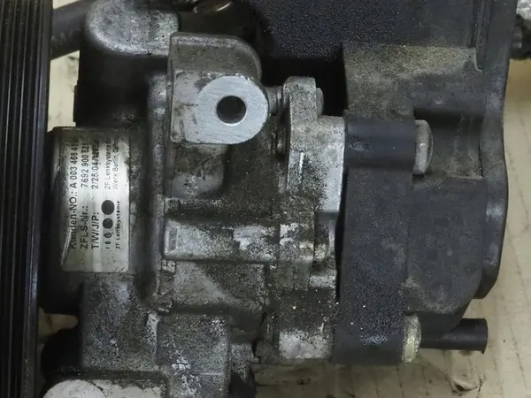 Servostyrningspump MERCEDES W203 1.8 KOMPRESOR A0034664101 image 4