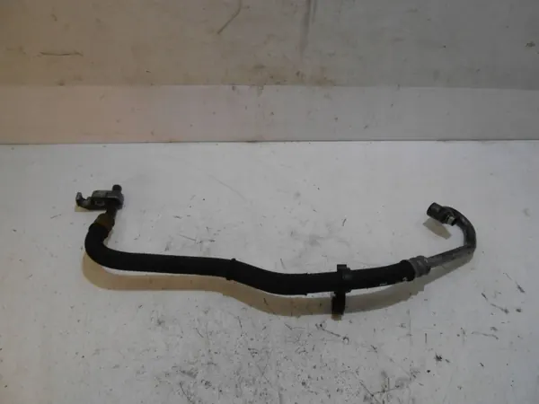 BMW E90 Öljynjäähdyttimen letku OEM 7567207 - Käytetty image 2