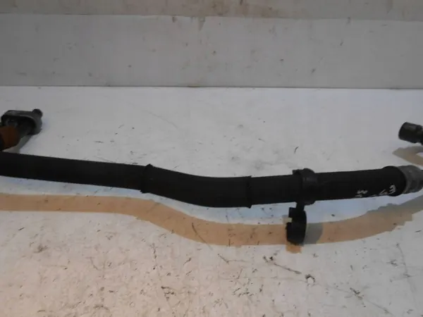 BMW E90 Öljynjäähdyttimen letku OEM 7567207 - Käytetty image 3