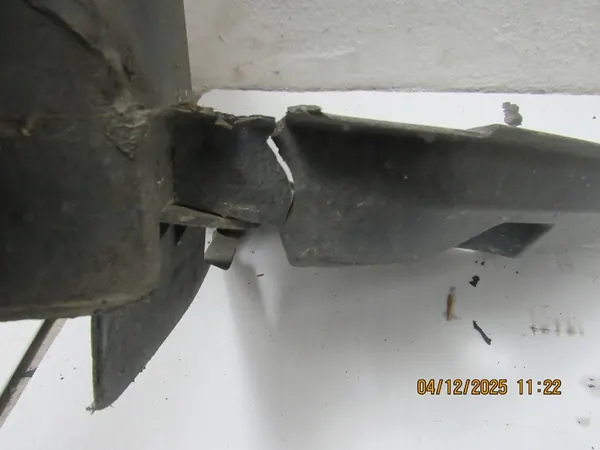 Right Front Wheel Arch Auris I Lift OEM 53875-02340 image 3