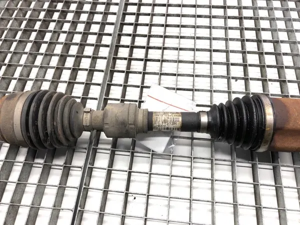 Vänster fram drivaxel Renault Megane IV 391011313R image 4