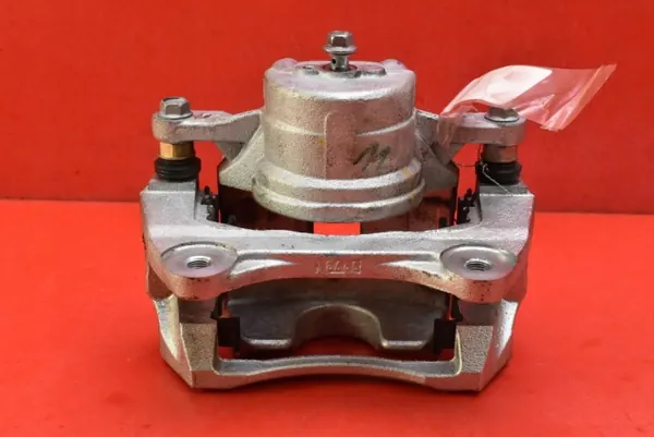 Bromsok höger fram OEM 58130R2100 Kia Sportage image 4