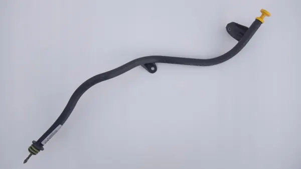 Varilla de aceite Infiniti Q50 OEM A6510104910 - Usado image 3