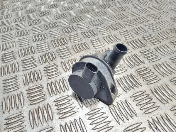 Pompe de circulation d'eau AUDI A1 SPORTBACK 1.2L essence 1K0965561 image 5