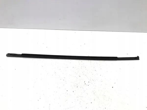 BYD SEAL 2024-2025 Oven Kaavin Oikea Taka Musta image 4