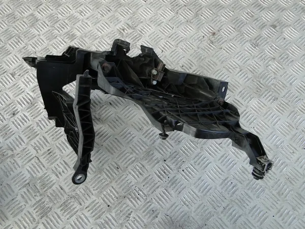 Suporte de Farol Audi OE 8R0 805 607 B image 6