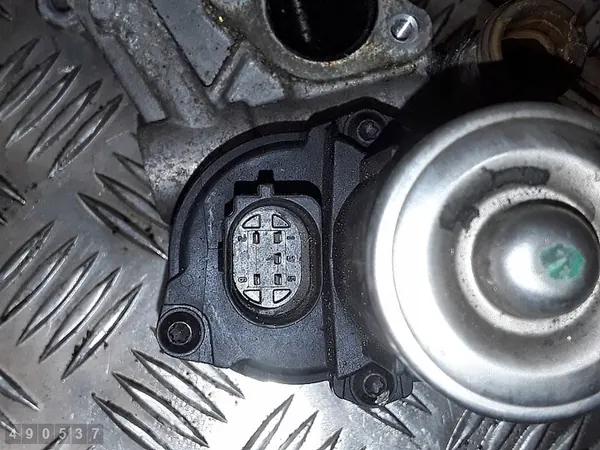 EGR-venttiili VW Golf VI 2012 1600 Diesel 11725505 image 5