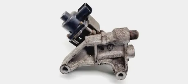 Válvula EGR Mazda OE usada OEM Z601 para Mazda 3 image 3