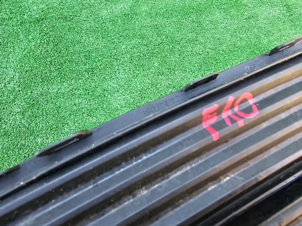 Griglia di ventilazione BMW OE 51118055133, paraurti image 9