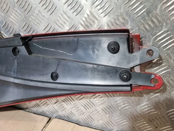 BMW i8 Dachleiste Blinker OEM i8listwad image 3