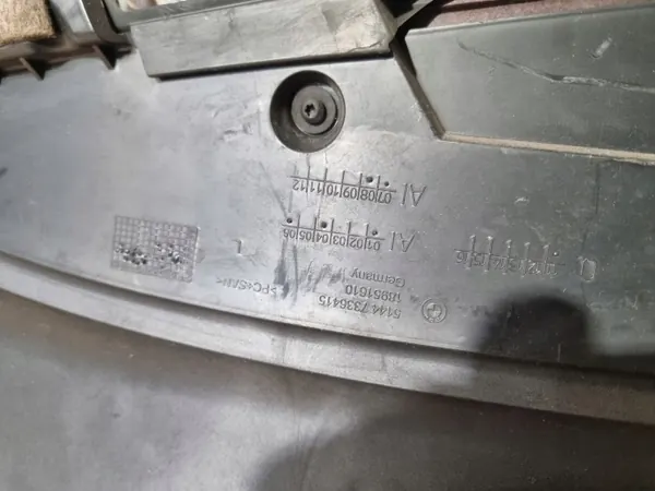 BMW i8 Dachleiste Blinker OEM i8listwad image 4