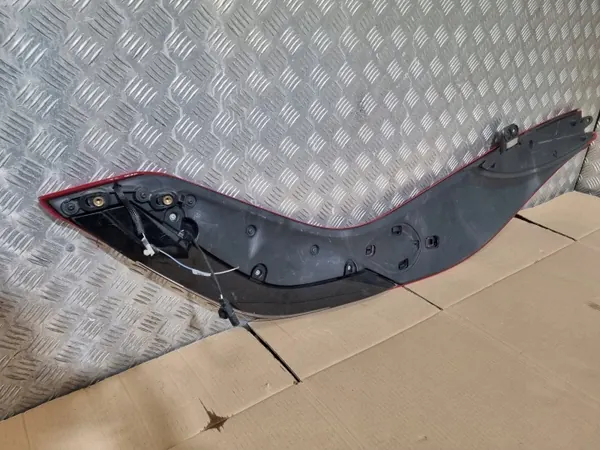 BMW i8 Dachleiste Blinker OEM i8listwad image 5