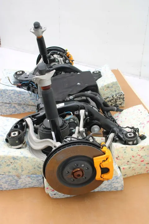 Viga suspensión trasera Audi E-Tron OEM 0EF901141T image 6