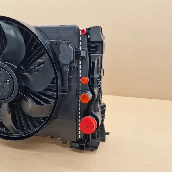 Koelventilator Mercedes W205 S205 180d 200d 1.6CDI image 2