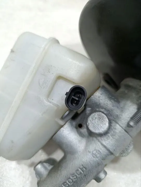 Bomba de Freio Maserati GRAN TURISMO 2008 OEM image 6