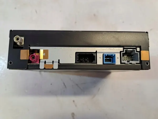 Changer CD Jaguar OE d'occasion OEM 4621009070 image 3