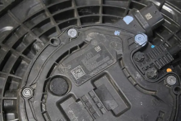Tanque AdBlue Opel Astra K 1.6CDTI OEM 39171469 image 4
