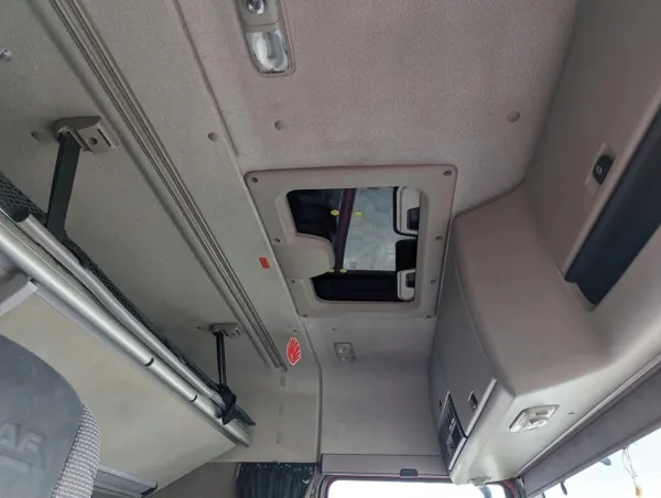DAF XF 106 Cabine OEM SC - Gebruikt 2014 Model image 6