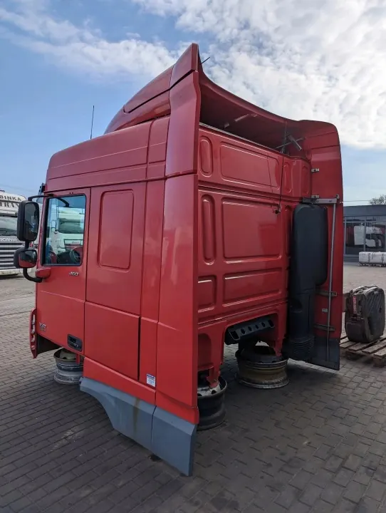 DAF XF 106 Cabine OEM SC - Gebruikt 2014 Model image 8
