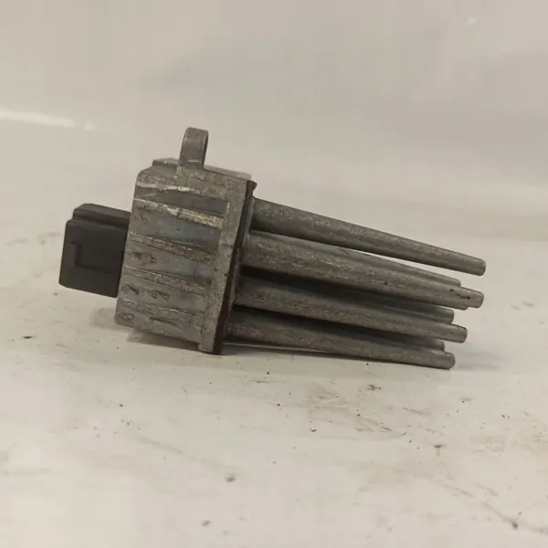 BMW E46 Blower Resistor 8383835 image 2