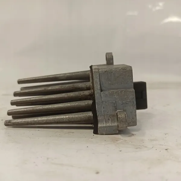 BMW E46 Blower Resistor 8383835 image 5