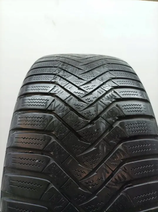 2x Neumáticos Invierno Laufenn i Fit 225/50R17 image 4