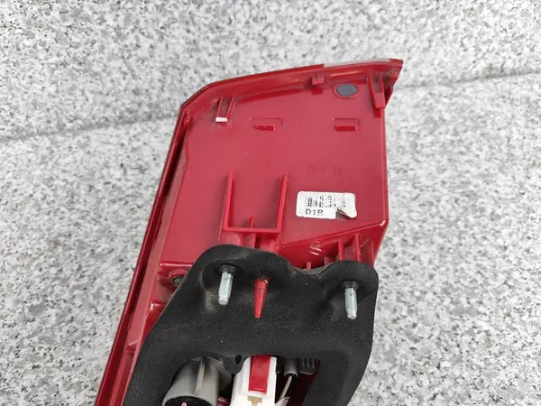 KIA OPTIMA SEDAN LIFT 18- LUZ TRASERA DERECHA LED image 9