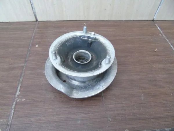 OEM 31 33 6 760 943 Yläjousitus BMW:lle image 2