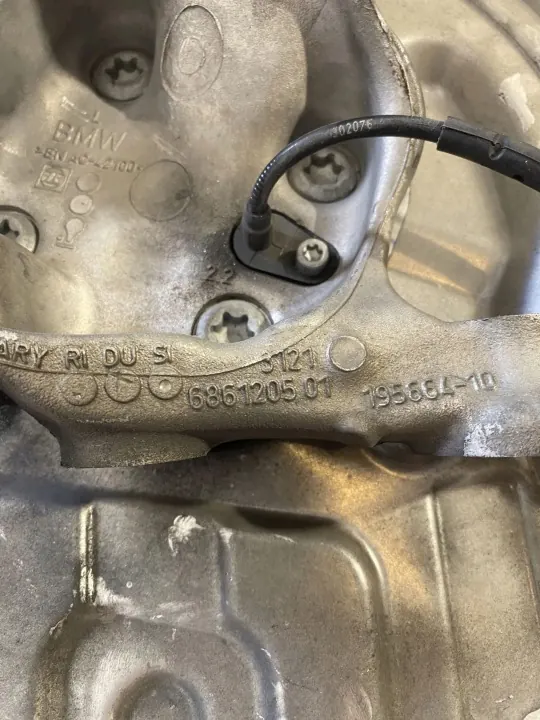 Buje rueda delantera OEM 6861205 para BMW X1 E84 2015 image 3