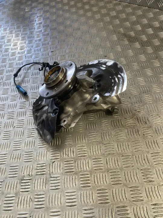 Buje rueda delantera OEM 6861205 para BMW X1 E84 2015 image 4