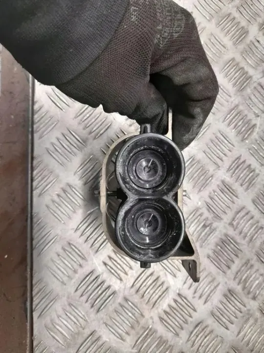 Tesla Vattenpump OEM 601035000D - Framposition image 5