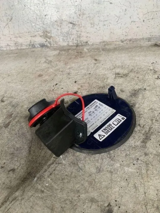 Moteur de trappe à carburant OEM 13188942 Opel Zafira B image 2