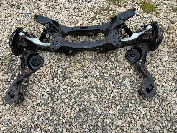 NISSAN QASHQAI J10 Hinterachsführungsarme OEM Set image 2