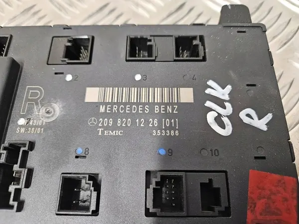 Módulo de puerta derecho OEM 2098201226 Mercedes CLK image 5